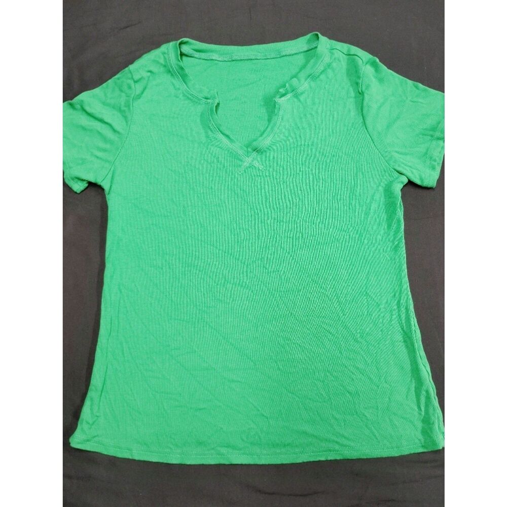 Rib Knit Green Short-Sleeve V-Neck Notch Knit Henley Tee